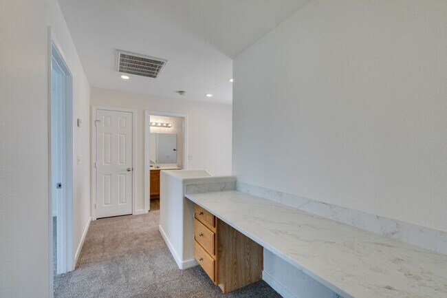 Building Photo - Bright & Airy 3-Bedroom Home with Private Balcony & Open Flow Living * COMING SOON *