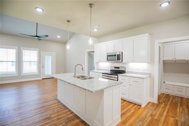 Building Photo - 1039 SEABORN WAY