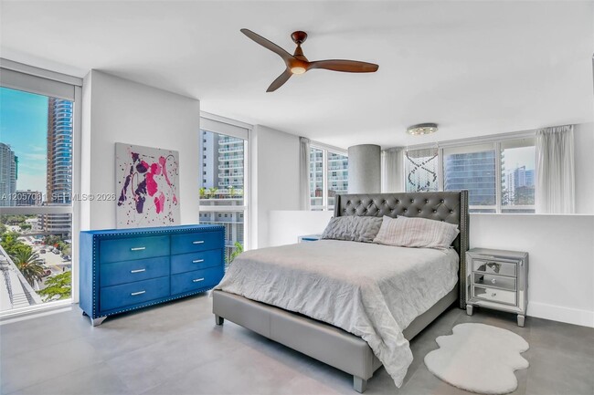Building Photo - 1080 Brickell Ave