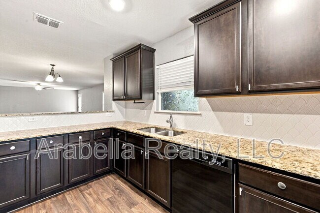 Building Photo - 11641 Claudette St