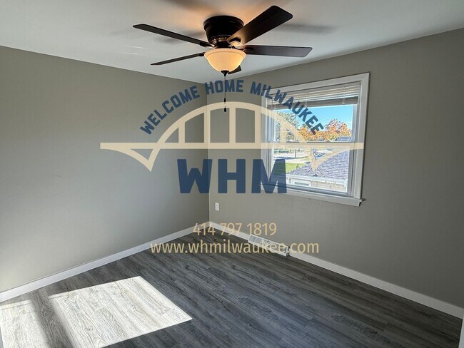 Building Photo - 4969 N 105th St