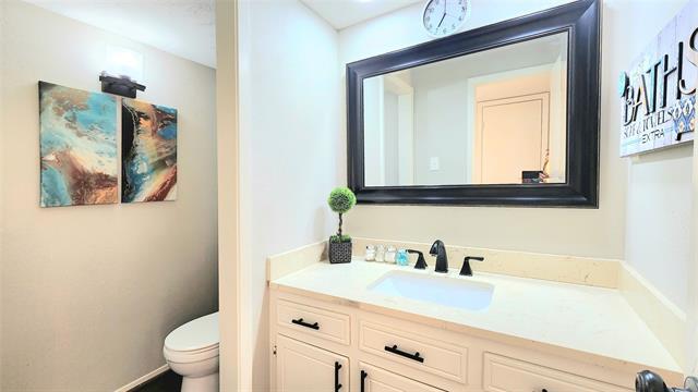 Building Photo - 1911 Greenhaven Dr