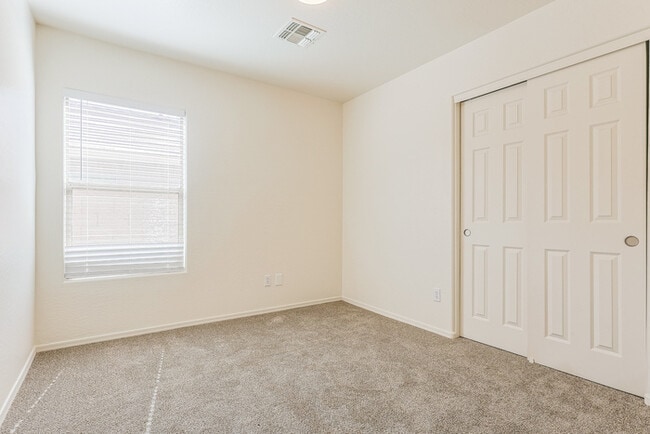 Building Photo - 3113 W Hayden Peak Dr