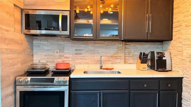 Building Photo - 168 NW 53rd St