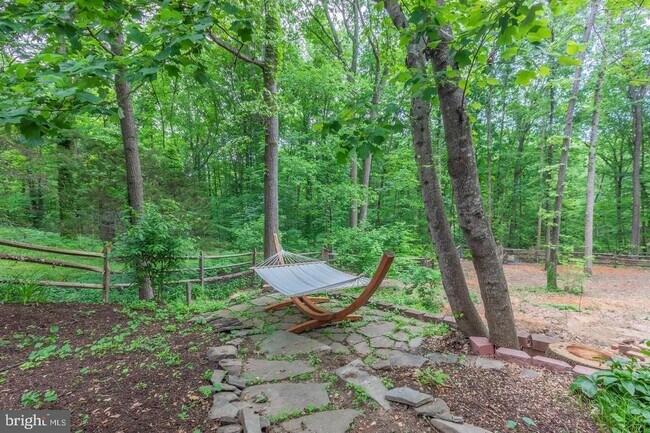 Building Photo - 607 Lancaster St