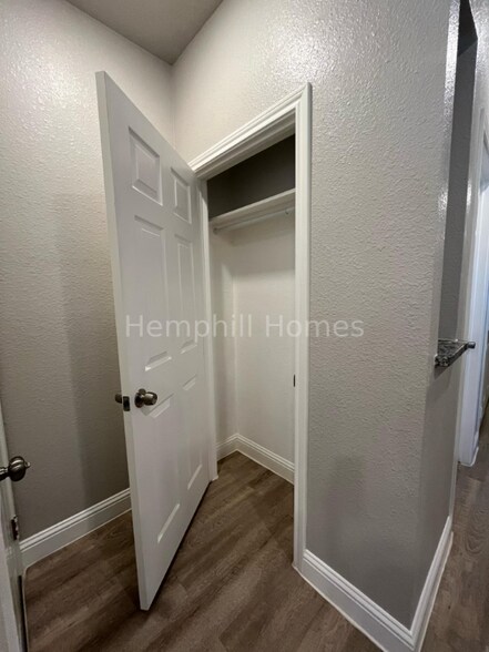 Building Photo - 3118 Hemphill St