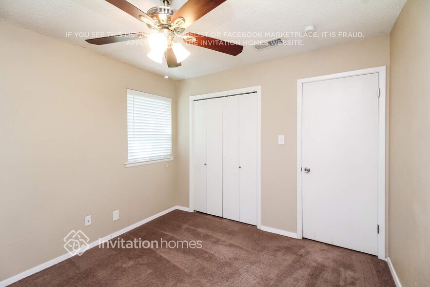 Building Photo - 6065 Dunson Ct