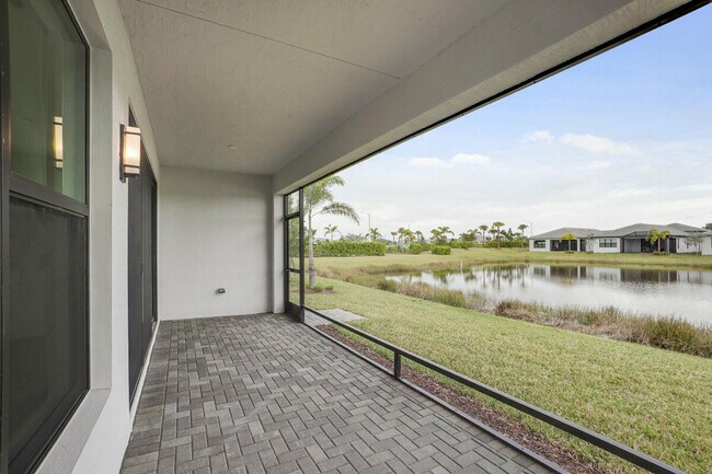 Building Photo - 12535 SW Blue Mangrove Pkwy