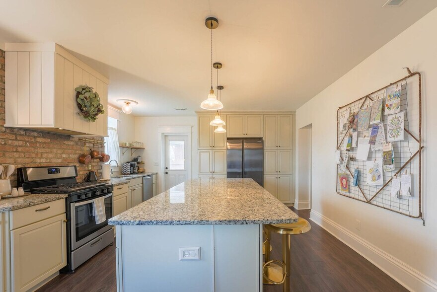 Building Photo - 1420 N 3rd St