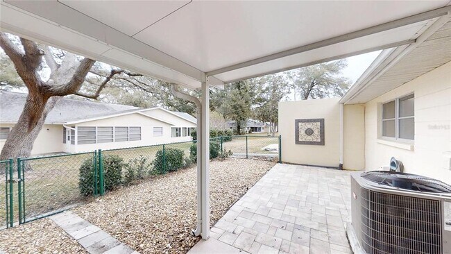 Building Photo - 8665 SW 94th St