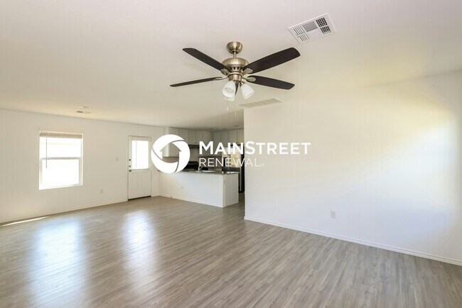 Building Photo - 3 Bedroom Pet-Friendly Home in San Antonio, TX with Main Street Renewal