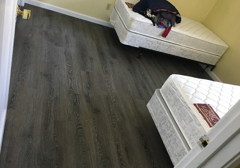 Building Photo - 916 Bautista Dr