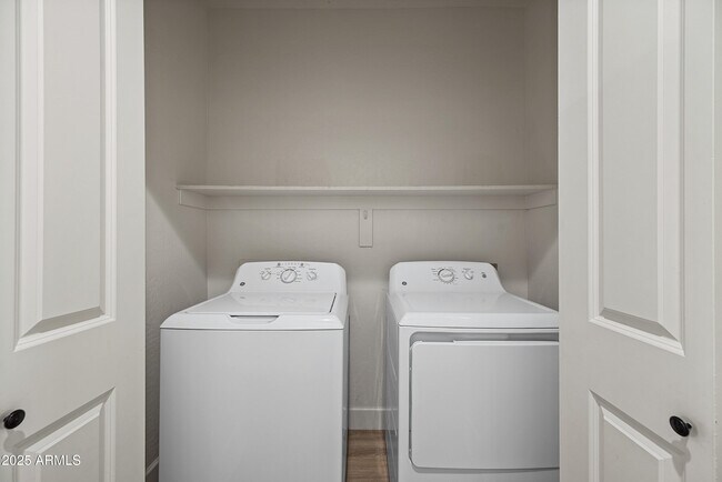 Building Photo - 4608 W Maryland Ave