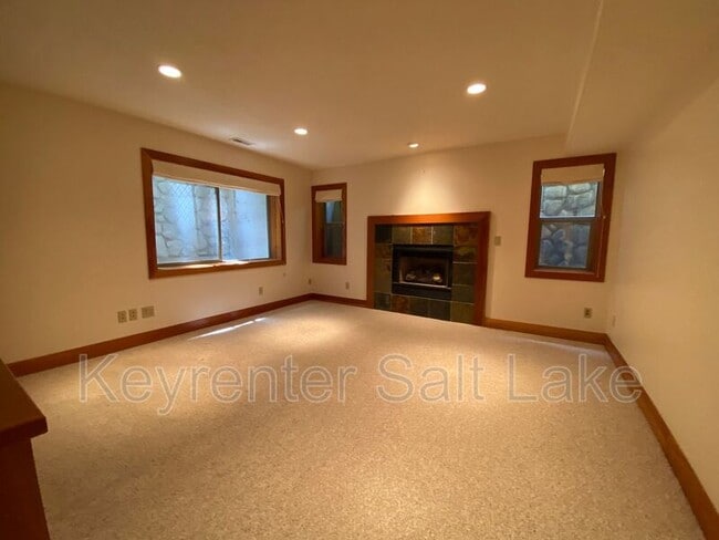 Building Photo - 2178 Netties Pl