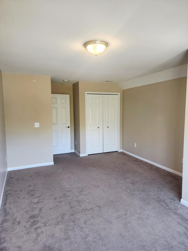 Building Photo - 55439 Ambassador Ct