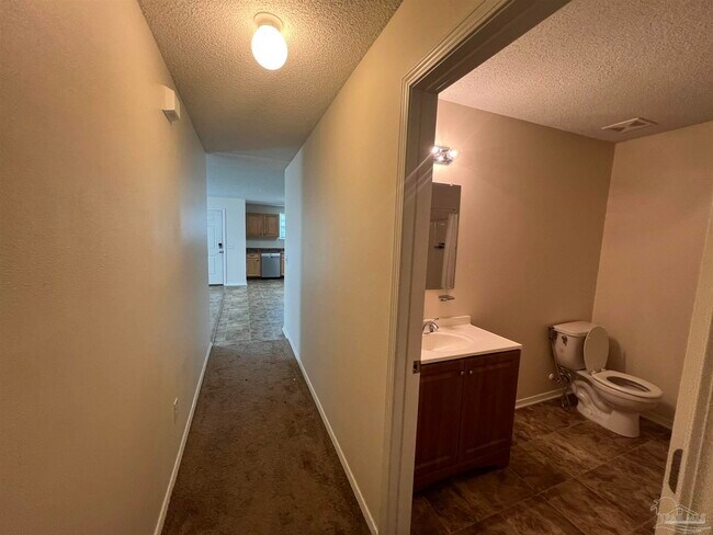Building Photo - 8921 Camshire Cir