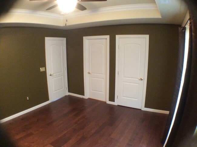 Building Photo - 309 Clearview Pkwy