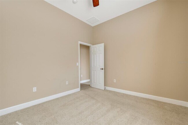 Building Photo - 6743 Hillis Dr