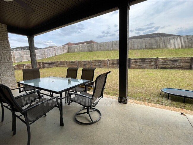 Building Photo - 117 Crest Hill Dr