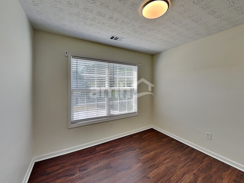 Building Photo - 1307 Bramlett Forest Ct SE