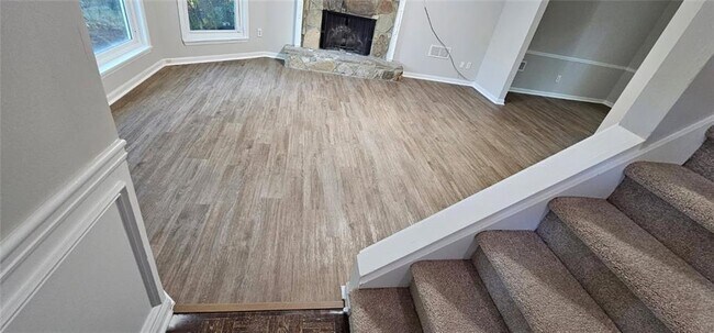 Building Photo - 3739 Rhoanoke Ct