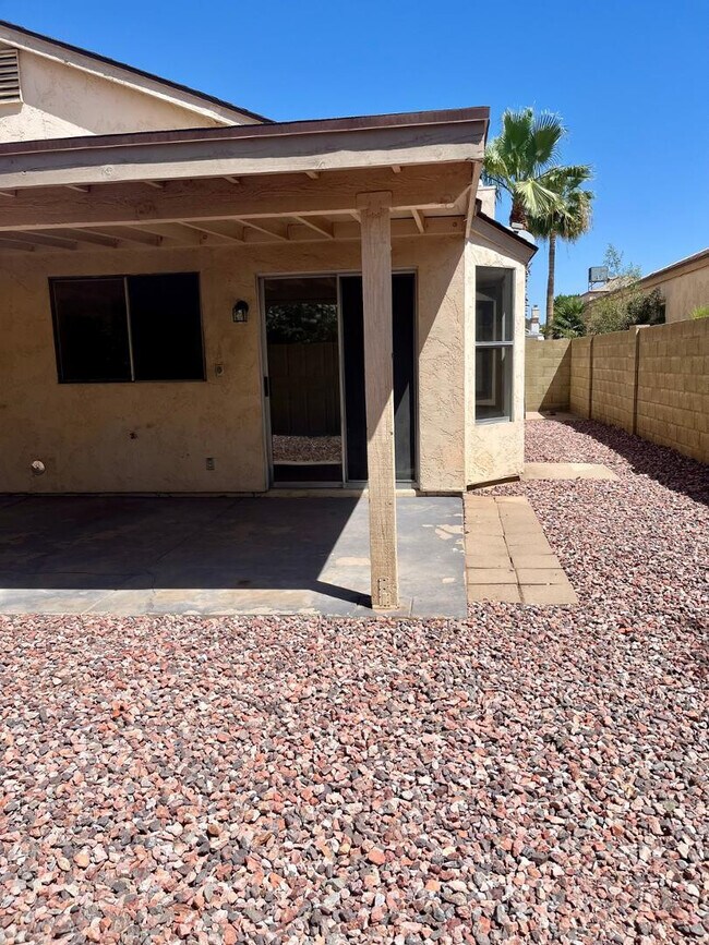 Building Photo - 4043 W Camino Del Rio