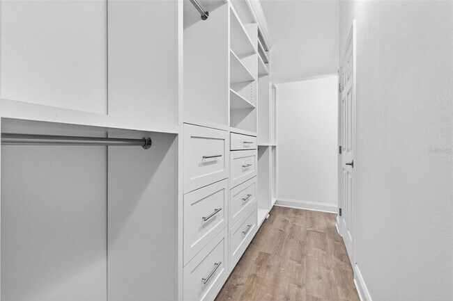 Building Photo - 4362 Tyler Cir N