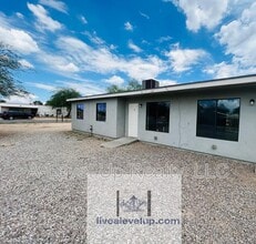 Building Photo - 219 W Pennsylvania Dr