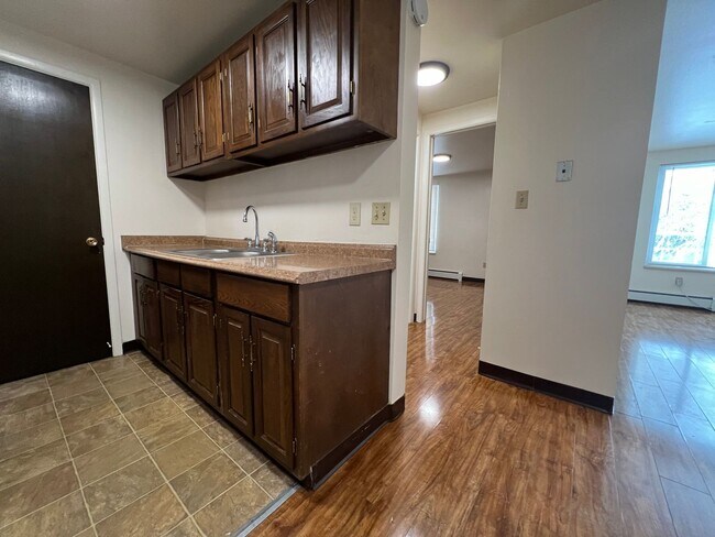 Building Photo - Mathews634 (KC-JF-NB)