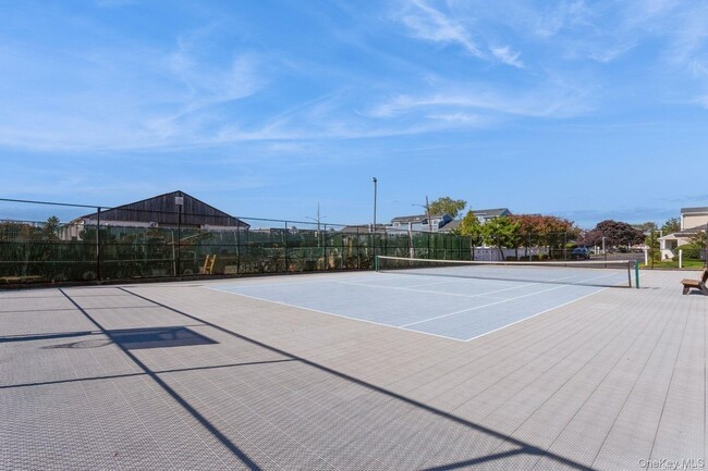 Building Photo - 100 Baker Ct