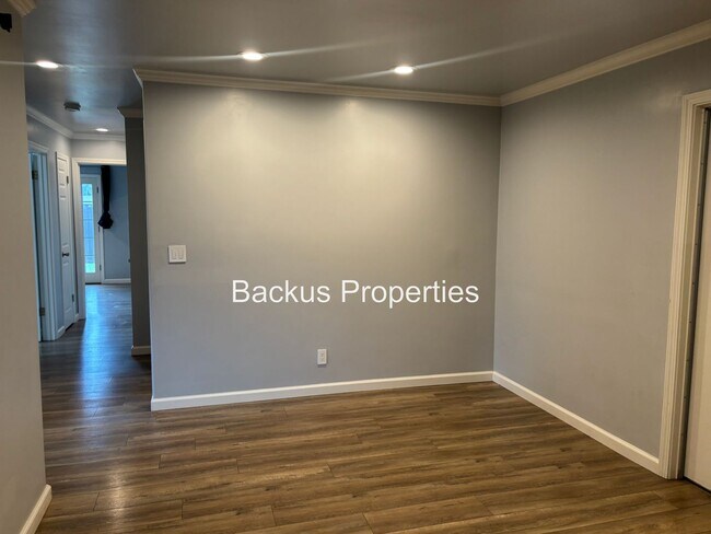 Building Photo - ALL UTILITIES INCLUDED! Wonderful Three-Bedroom home in Gonzales