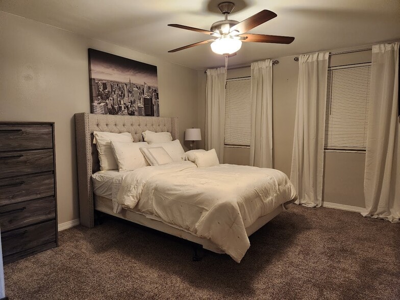 Primary Bedroom - 1713 El Camino Rd