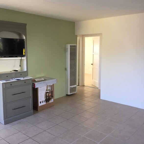 Building Photo - 5125 Cape May Ave