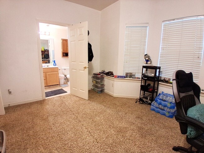 Building Photo - 345 Belmont Pl