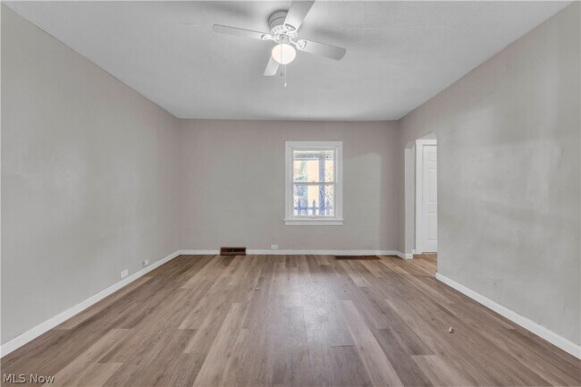 Building Photo - 7945 Lorain Ave