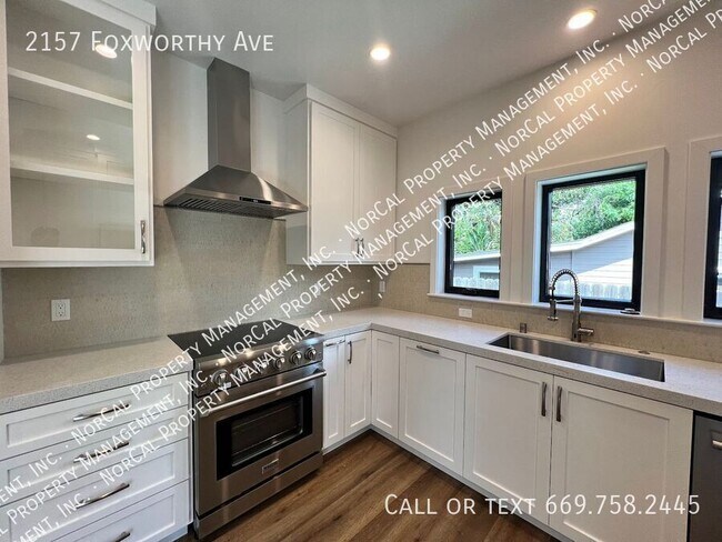 Building Photo - 2157 Foxworthy Ave