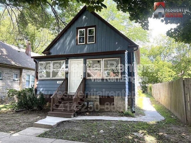 Building Photo - 5426 N 41st St