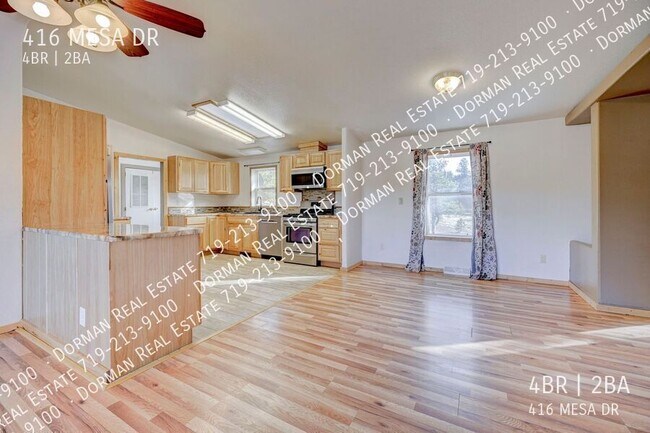 Building Photo - 416 Mesa Dr