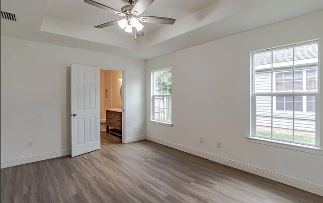 Building Photo - 2212 Summer Crossing