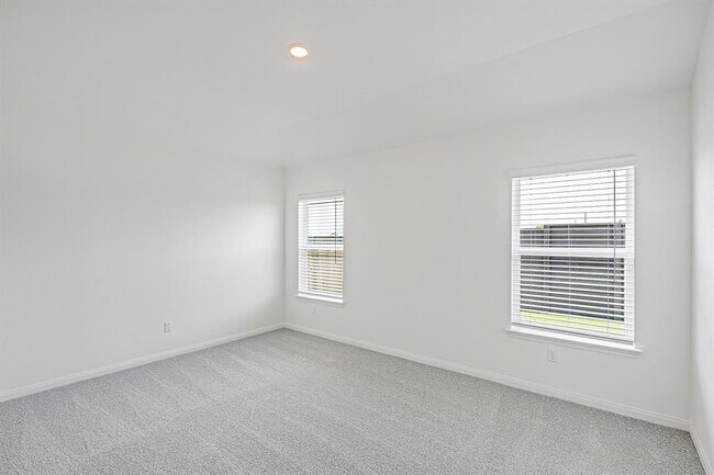 Building Photo - 14521 Wahlbergs Wy