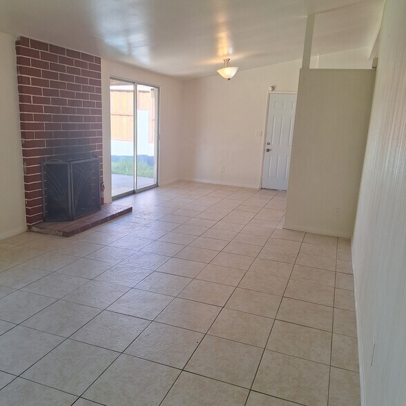 Building Photo - 9402 Fermi Ave