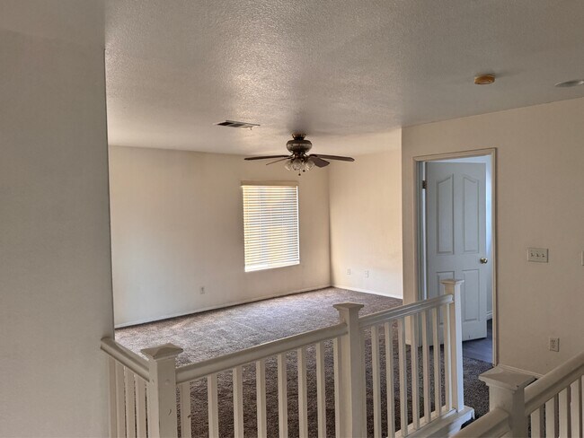 Building Photo - 14031 Crystal St