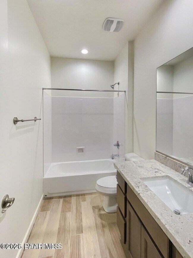 Building Photo - 832 Eugene Rd