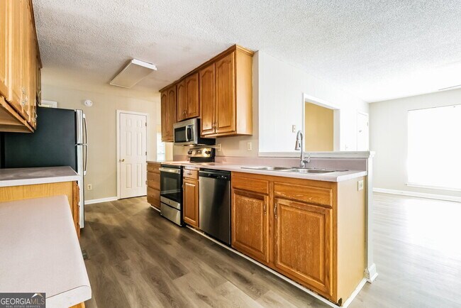 Building Photo - 4681 Woodglen Ct