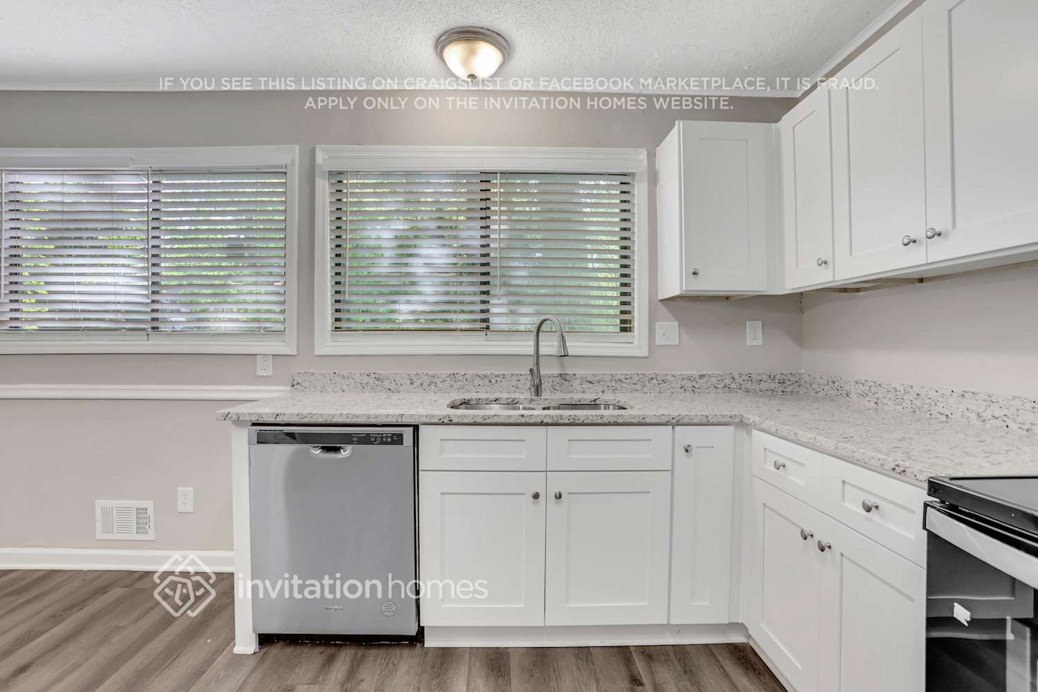 Building Photo - 5001 Post Rd Pass