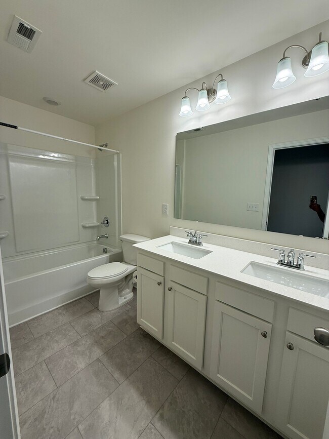 Building Photo - 7339 Wheyfield Dr