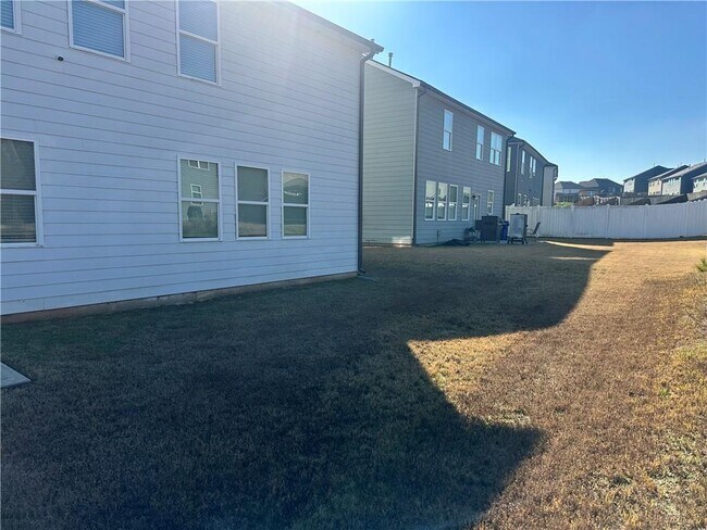 Building Photo - 7226 Gladstone Cir