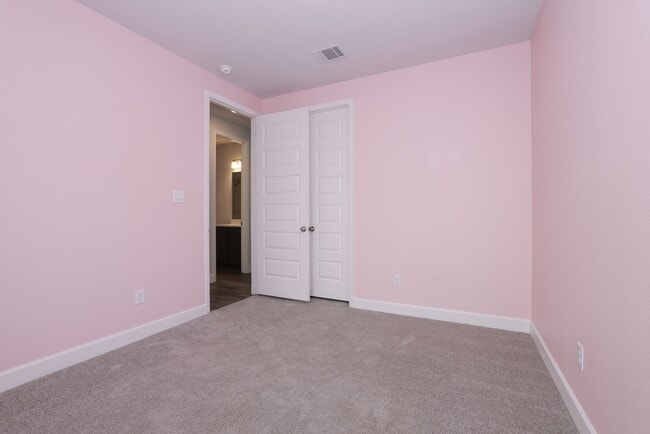 Building Photo - 42124 MISTERIO HILLS RD