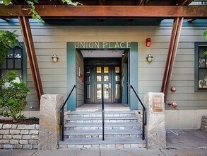 Building Photo - 432 Norfolk St