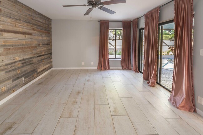 Building Photo - 21356 Sonesta Way